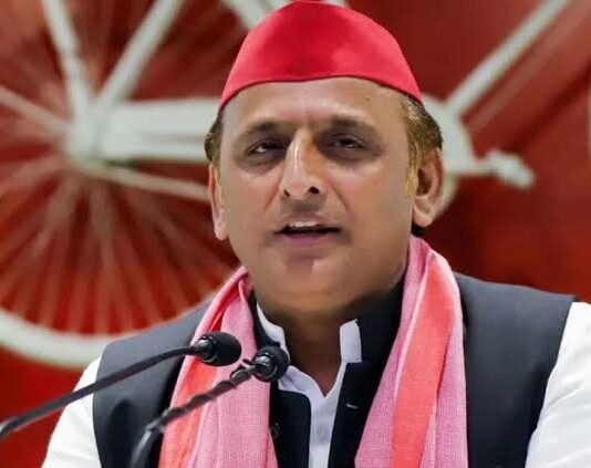 अखिलेश यादव