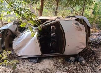 बेकाबू कार पलटने से तीन दोस्तों की मौत, दो घायल, मातम में बदली शादी की खुशियां, रायबरेली में हुआ दर्दनाक हादसा बेकाबू कार