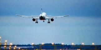 157 यात्रियों को लेकर नेपाल जा रही फ्लाइट को करना पड़ा लखनऊ डायवर्ट लखनऊ डायवर्ट