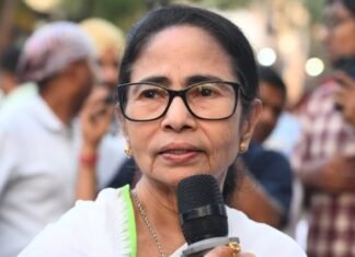 नए राज्यपाल आरएन रवि को CM ममता ने बताया ‘भाजपा कार्यकर्ता’, बोस पर दबाव बनाए जाने का लगाया आरोप ममता बनर्जी