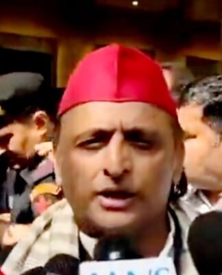 अखिलेश यादव