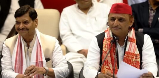 अखिलेश यादव