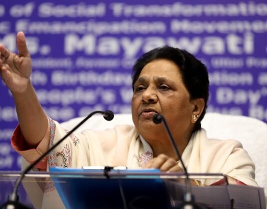 मायावती का दावा, “कांग्रेस रोड़ा नहीं अटकती तो BSP सरकार में पूरा होता नोएडा एयरपोर्ट, सपा पर भी लगाया कई आरोप” मायावती