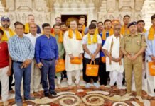 IPL 2026 से पहले राममंदिर दर्शन करने अयोध्या पहुंची LSG टीम, की पूजा-अर्चना एलएसजी