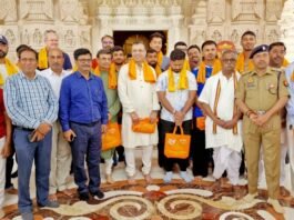 IPL 2026 से पहले राममंदिर दर्शन करने अयोध्या पहुंची LSG टीम, की पूजा-अर्चना एलएसजी