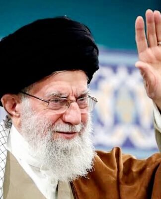 अमेरिका-इजराइल हमले में ईरान के सुप्रीम लीडर अयातुल्लाह खामेनेई समेत बेटी-दामाद, बहू-पोती की मौत सुप्रीम लीडर