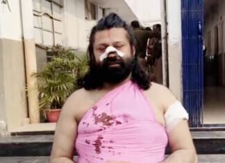 शंकराचार्य अविमुक्तेश्वरानंद के खिलाफ केस कराने वाले आशुतोष की ट्रेन में हुई नाक काटने की कोशिश आशुतोष ब्रह्मचारी