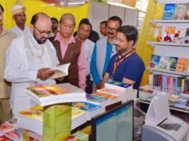 लखनऊ पुस्तक मेला में बोले उच्च शिक्षा मंत्री, विश्वविद्यालय देते हैं डिग्री, लेकिन सर्वांगीण विकास सिर्फ किताबों से संभव लखनऊ पुस्तक मेला