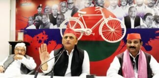 अखिलेश का दावा, भाजपा व चुनाव आयोग मिलकर कर रहे काम, कार्यकर्ताओं से की सतर्क रहने कि अपील अखिलेश यादव