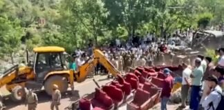 भीषण सड़क हादसा