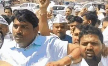 69 हजार शिक्षक भर्ती: नियुक्ती नहीं मिलने से परेशान दलित व पिछड़े अभ्यर्थियों ने विधानसभा के सामने किया प्रदर्शन शिक्षक भर्ती
