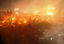 झोपड़ी में भीषण आग