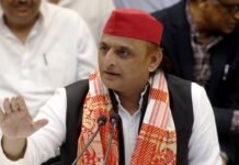 अखिलेश यादव