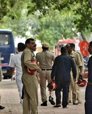 दिल्ली विधानसभा को फिर मिली बम ब्लास्ट की धमकी, ईमेल में कहा होंगे 15 RDX धमाके ब्लास्ट की धमकी