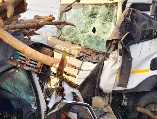 सड़क हादसा