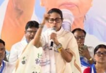 महिला आरक्षण कानून में परिसीमन को जोड़ना NRC लागू करने की बड़ी साजिश: ममता बनर्जी ममता बनर्जी