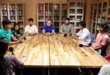 CBSE छात्रों से मुलाकात कर बोले राहुल, ये उज्ज्वल -सुरक्षित भविष्य के हकदार राहुल गांधी