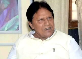 सपा में टूट के बयान पर सांसद रामजी लाल का पलटवार, ‘ओपी राजभर को भेज दो पागलखाने’ रामजी लाल