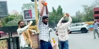 आत्मदाह की कोशिश
