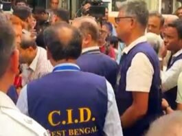 ममता बनर्जी के कोलकाता घर पर पहुंची CID टीम ममता बनर्जी
