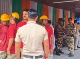 TMC सांसद अभिषेक बनर्जी के आवास पर पुलिस की छापेमारी, PA की तलाश में पहुंची टीम छापेमारी