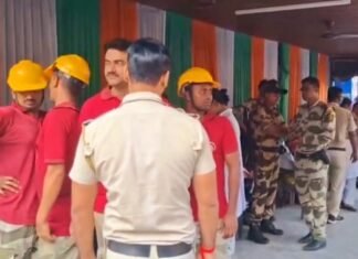 TMC सांसद अभिषेक बनर्जी के आवास पर पुलिस की छापेमारी, PA की तलाश में पहुंची टीम छापेमारी