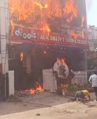 लखनऊ में कोचिंग सेंटर में लगी भीषण आग, 14 छात्रों की दर्दनाक मौत कोचिंग सेंटर में लगी आग