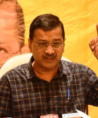 अयोध्‍या में केजरीवाल