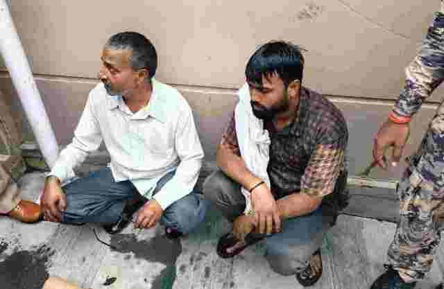 आत्मदाह का प्रयास आत्मदाह का प्रयास