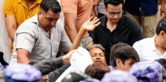 जंतर-मंतर से जबरन सोनम वांगचुक को हॉस्पिटल ले गई पुलिस, पत्नी गीतांजलि ने दी चेतावनी सोनम वांगचुक