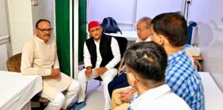 कार्डियक अरेस्ट के बाद ICU में भर्ती हुए राजेंद्र चौधरी, हाल जाननें पहुंचे अखिलेश व डिप्टी सीएम राजेंद्र चौधरी