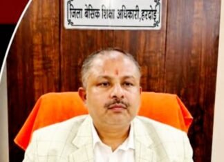 निलंबित