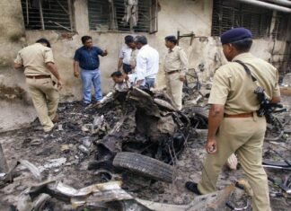 अहमदाबाद सीरियल ब्लास्ट: हाईकोर्ट ने 38 आतंकियों की फांसी व 11 दोषियों के उम्रकैद की सजा रखी बरकरार अहमदाबाद सीरियल ब्लास्ट