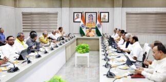 स्कूटी स्कीम व दो एक्सप्रेसवे समेत 16 प्रस्तावों को योगी की कैबिनेट में मंजूरी कैबिनेट बैठक