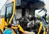 आगरा-कानपुर हाईवे पर प्राइवेट बस ने मारी ट्रक में टक्कर, ड्राइवर-कंडक्टर की मौत, 20 से अधिक यात्री घायल बस ट्रक से टकराई