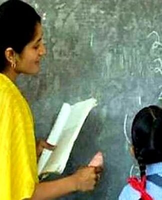 68500 सहायक अध्यापक भर्ती में OBC अभ्यर्थियों की हुई जीत, अर्हता छूट पर आयोग ने सुधारी गलती अध्यापक भर्ती