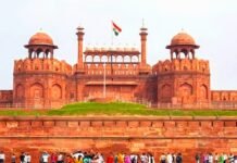 लाल किले को मिली बम से उड़ाने की धमकी, मचा हड़कंप लाल किला
