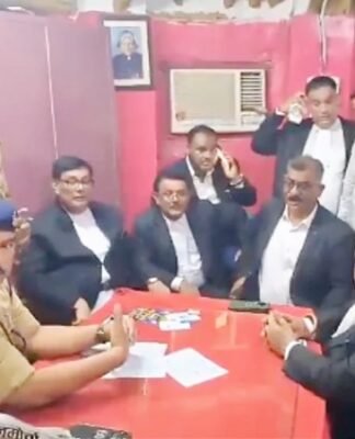चढ़ावा चोरी