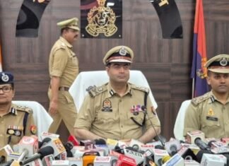 तरुण गाबा ने संभाला पुलिस कमिश्नर का चार्ज, लखनऊ में क्राइम कंट्रोल व ट्रैफिक सिस्टम सुधारना होगी प्राथमिकता तरुण गाबा