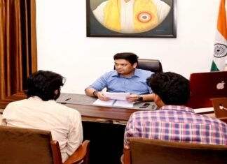 बेसिक शिक्षा मंत्री से मिले 69 हजार शिक्षक भर्ती के दलित-OBC अभ्यर्थी, की वकील के समय से सुप्रीम कोर्ट में पेश होने की मांग 69 हजार