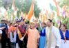 तिरंगा यात्रा में सीएम योगी ने शहीदों को श्रद्धांजलि, कही ये बात तिरंगा यात्रा