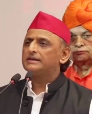 अखिलेश का तंज