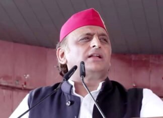 जनेश्वर मिश्र को श्रद्धांजलि अर्पित कर अखिलेश ने कहा, कार्यक्रम रोकने वाले 2027 में नहीं रोक सकेंगे बदलाव अखिलेश यादव