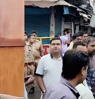 विधानसभा चुनाव से पहले UP में कांग्रेस कार्यालय को प्रशासन ने किया सील कांग्रेस कार्यालय