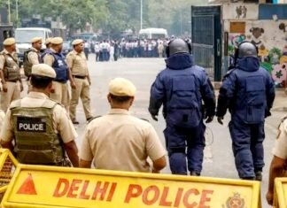 स्वतंत्र दिवस से पहले ‘बब्बर खालसा’ के नाम से मिली लाल किला, एयरपोर्ट व मेट्रो को उड़ाने की धमकी, मचा हड़कंप बम ब्लास्ट की धमकी