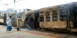 बिहार के बख्तियारपुर स्टेशन पर पैसेंजर ट्रेन के इंजन में लगी आग, मचा अफरा-तफरी ट्रेन में लगी आग