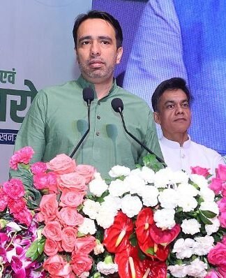 लखनऊ पहुंचे जयंत चौधरी ने साधा अखिलेश यादव पर निशाना, “PDA नहीं, यह है उनकी पीड़ा” लखनऊ में जयंत चौधरी