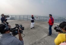 अखिलेश यादव