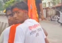 लखनऊ में बच्चों की स्कूली वैन पर कांवड़ियों ने किया पथराव, डरकर रोने लगे मासूम कावंड़िए