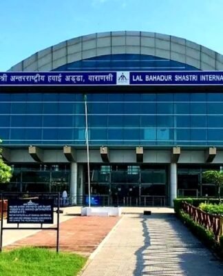 वाराणसी एयरपोर्ट के रनवे पर आई तकनीकी खराबी, कई फ्लाइट डायवर्ड वाराणसी एयरपोर्ट